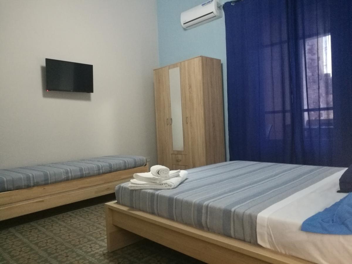 Volturno 106 Bed & Breakfast Палермо Екстериор снимка