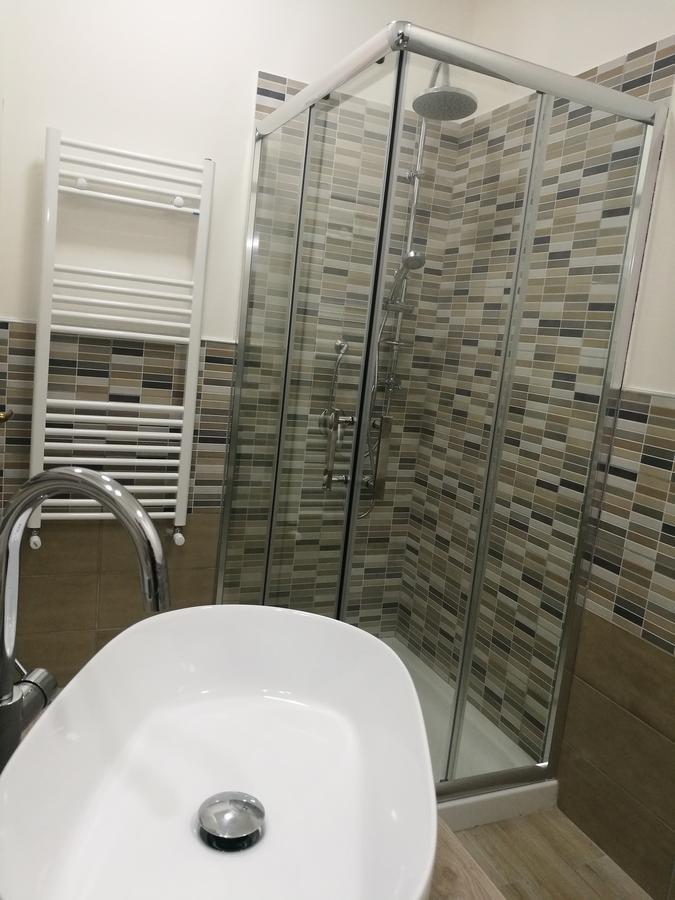 Volturno 106 Bed & Breakfast Палермо Екстериор снимка