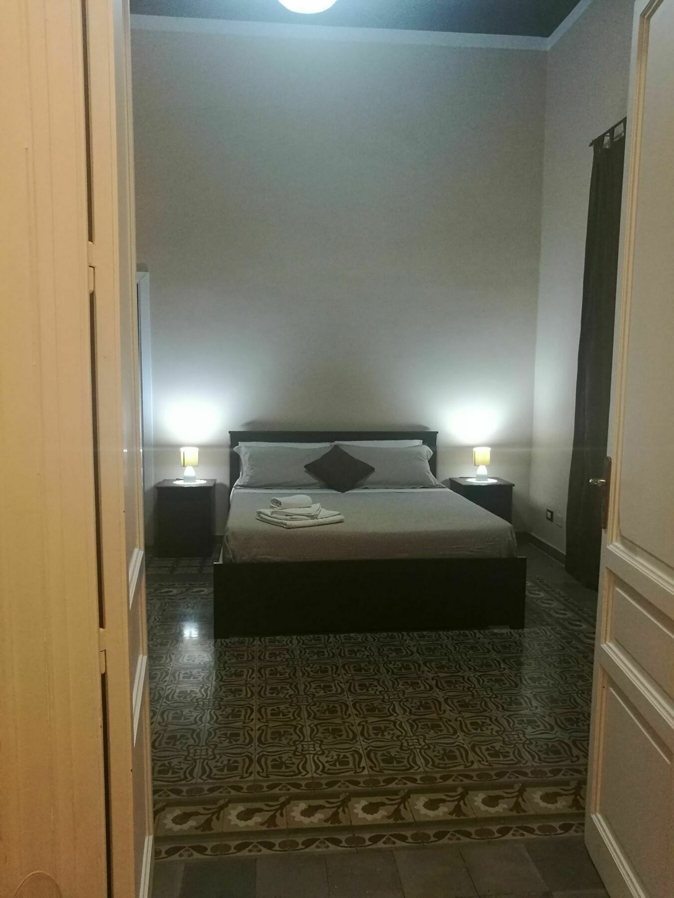 Volturno 106 Bed & Breakfast Палермо Екстериор снимка